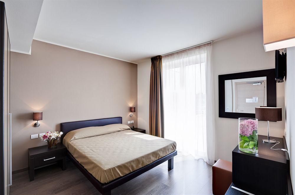 Hotel Acquadolce Peschiera del Garda Ngoại thất bức ảnh